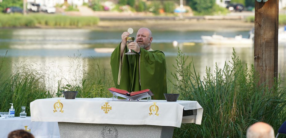 OUTDOOR MASS