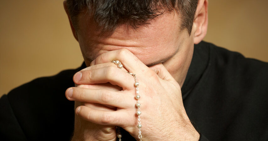 pray
