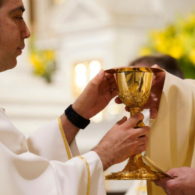 To Gaze on the Eucharist